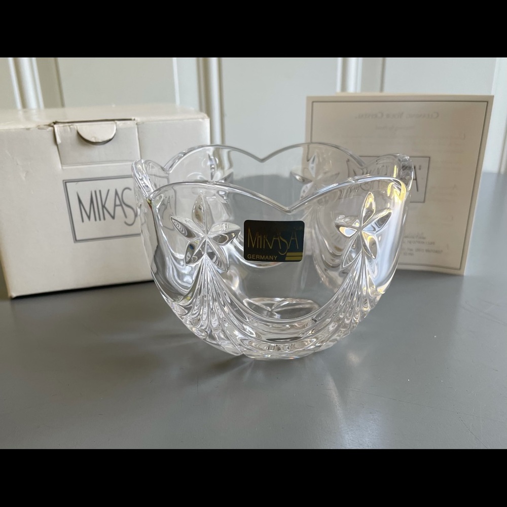 NWT Mikasa Stardust Crystal Bowl